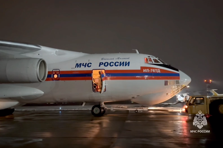 Самолет МЧС вылетел из Кузбасса в Приамурье на ликвидацию последствий ЧП