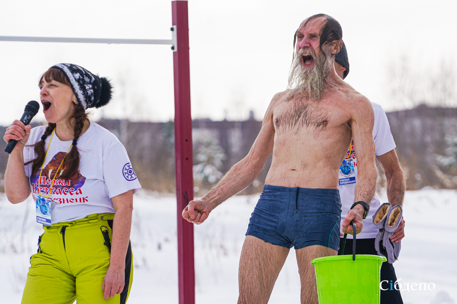 Азарт, обнажённые спортсмены и ледяная вода: как в Кемерове сибиряки сразились за право быть лучшими