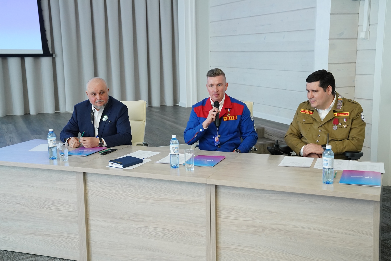 Сергей Цивилев и Михаил Киселев предложили отменить НДФЛ для студенческих отрядов