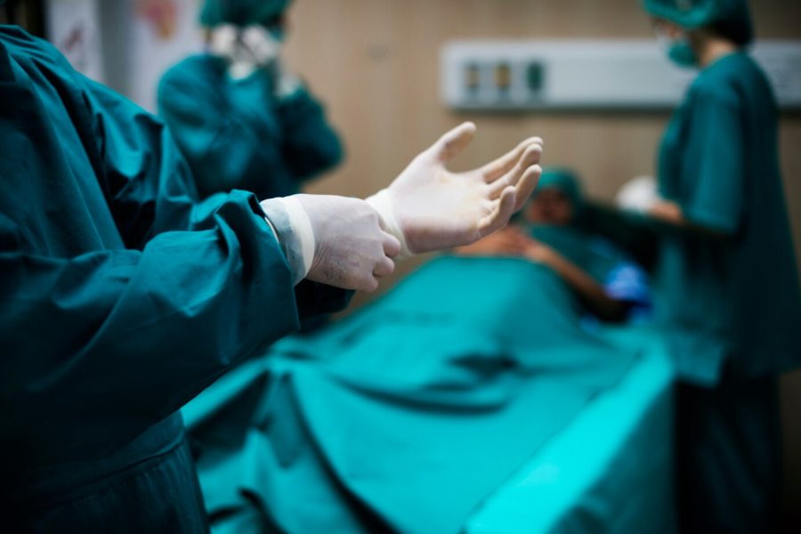 Сибиряку врачи спасли ногу при помощи необычного помощника