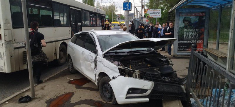 В России произошло массовое ДТП с пассажирским автобусом