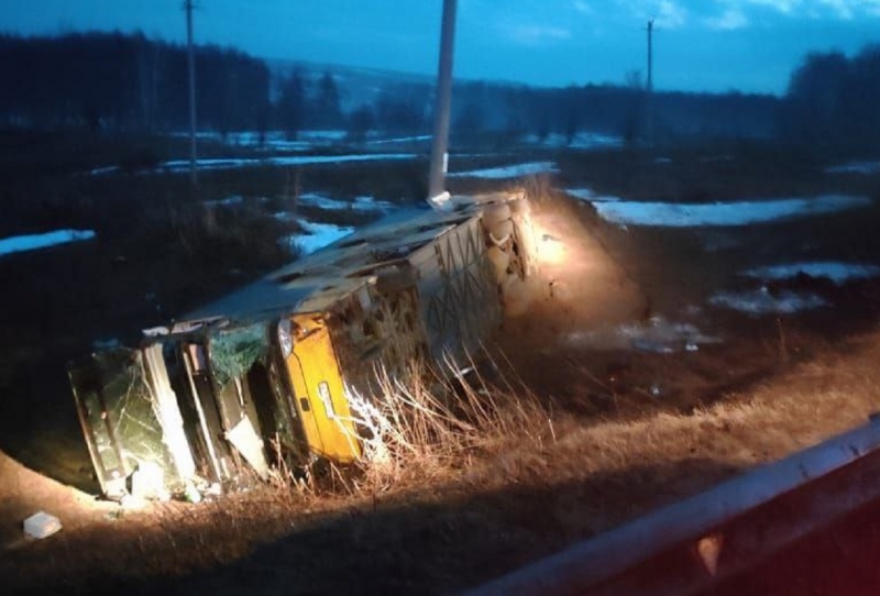Пассажирский автобус попал в страшную аварию в российском регионе