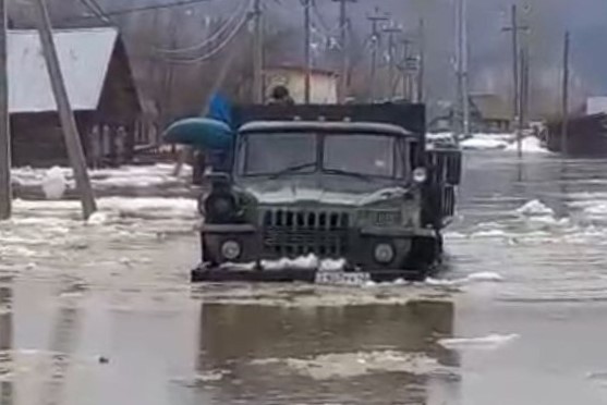 Режим ЧС: в Кузбассе начали восстанавливать затопленный посёлок