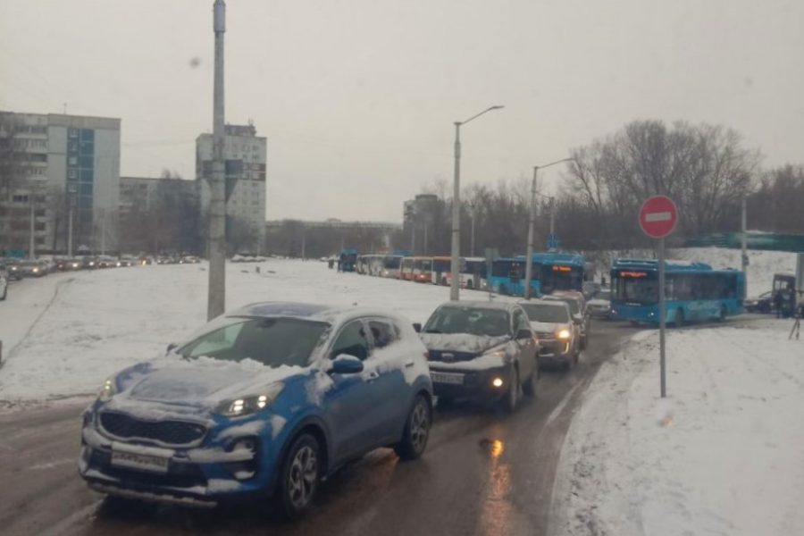 Транспортный коллапс случился в крупном городе Кузбасса