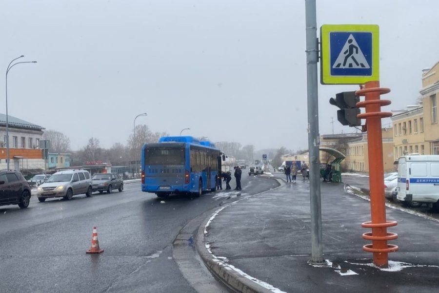 Подробности ДТП с автобусом и пешеходом сообщили в Госавтоинспекции Кузбасса