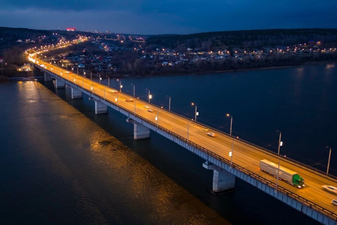 Власти Кемерова решают, как спасти город от пробок во время ремонта Кузбасского моста