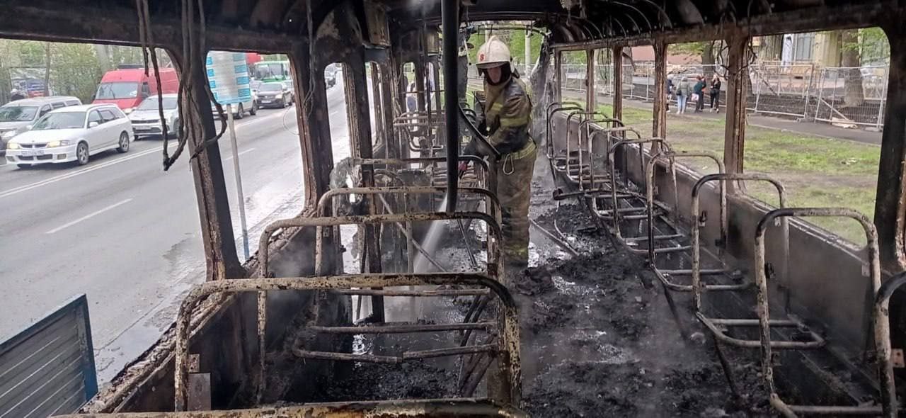 В России загорелся трамвай с пассажирами