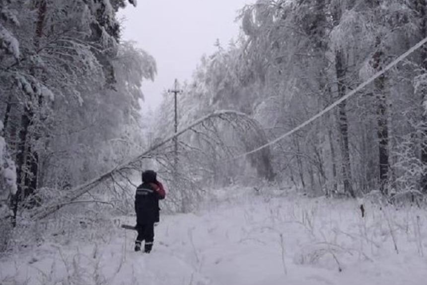 Мощный снегопад обрушился на российский регион