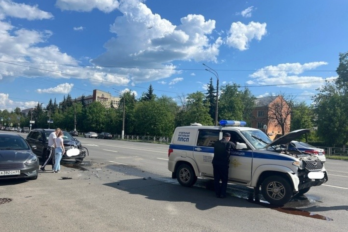 В России произошла авария с участием патрульной машины • 21.05.2024 •  Новости • Сибдепо