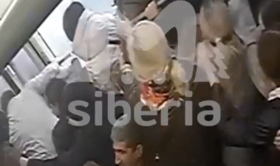В Сети появилось жуткое видео из попавшего в смертельное ДТП в Кемерове трамвая