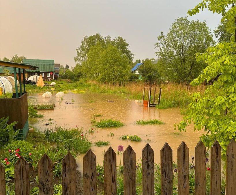 Из-за сильных дождей затопило юг Кузбасса