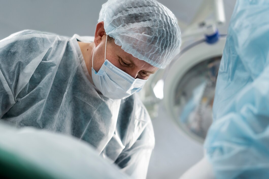 Российские врачи вытащили из артерии пациента огромный тромб