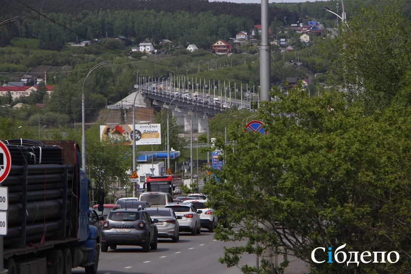 Из-за ремонта Кузбасского моста перекроют важную улицу