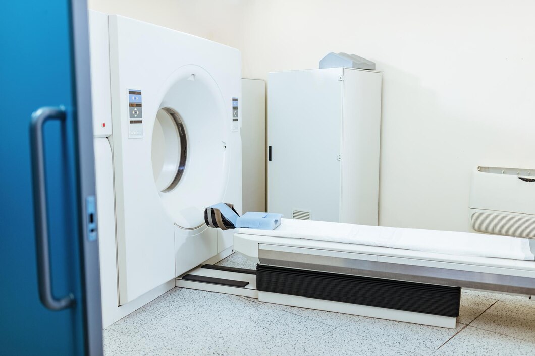 Доисторического пациента без очереди на МРТ обследовали кузбасские врачи
