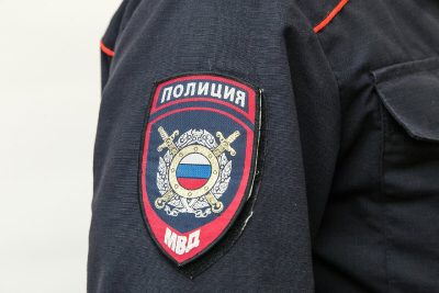 Российские полицейские получат право самостоятельно выдворять иностранцев из страны