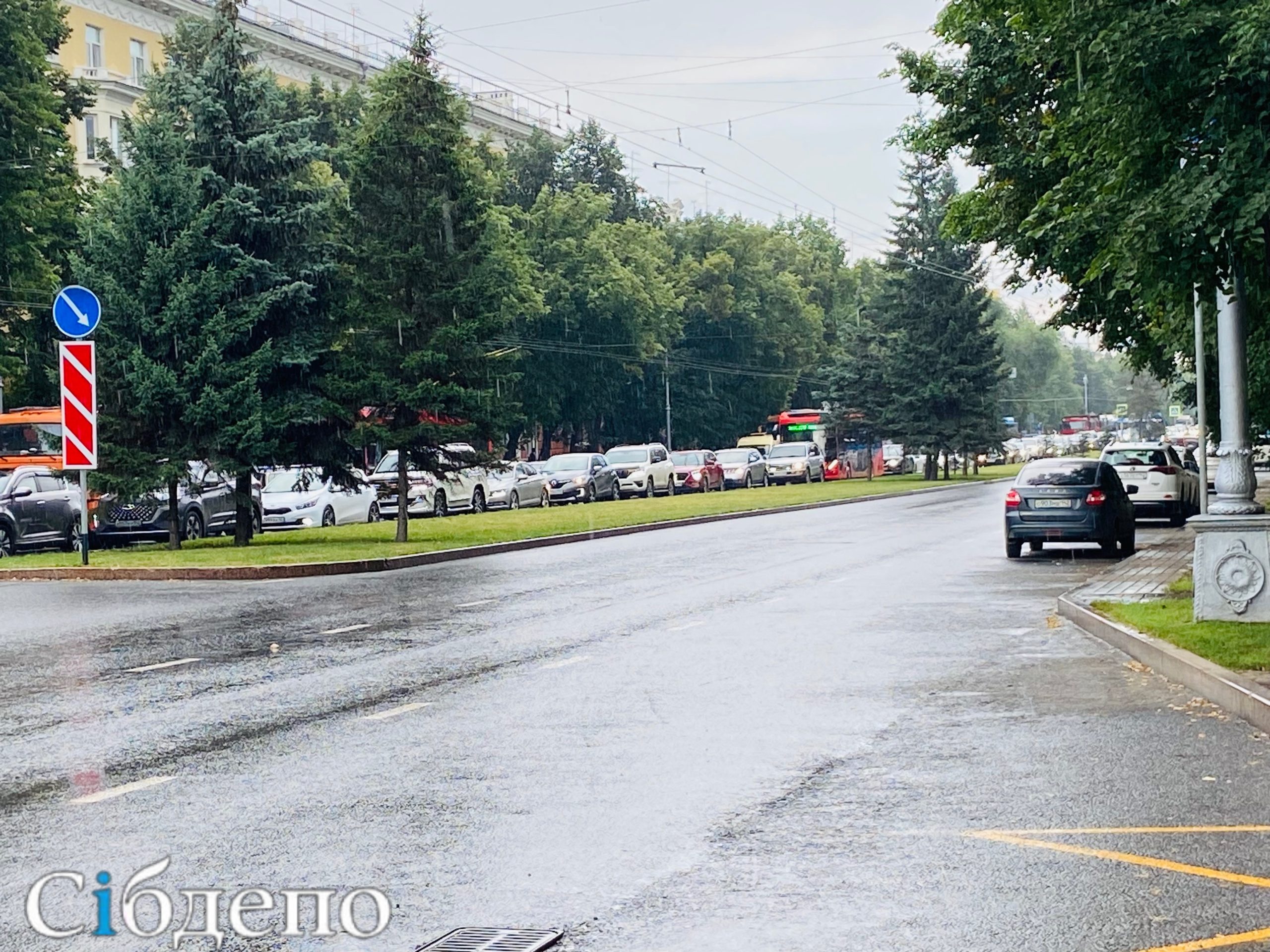 Кемерово сковали дикие пробки в 10 баллов