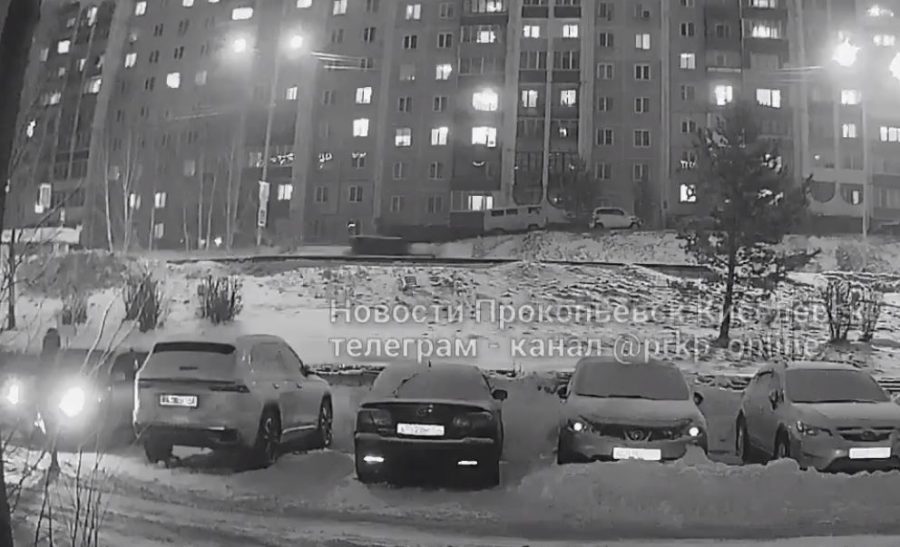 Соцсети: в кузбасском городе «Гелик» жёстко сбил человека