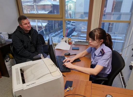 В Сибири осужденный за грандиозные взятки экс-министр заключил контракт с Минобороны