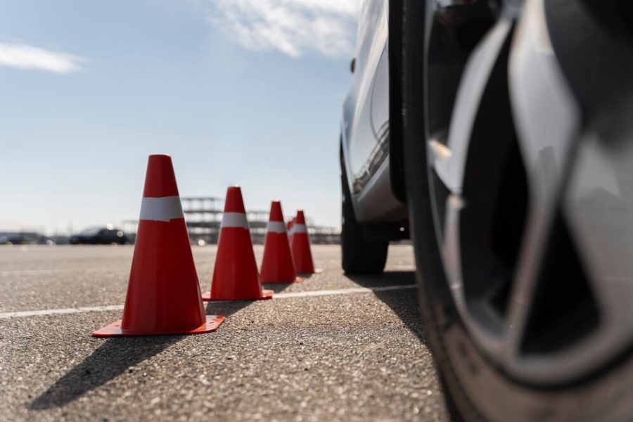 Кузбассовцам рассказали, подорожает ли обучение в автошколах