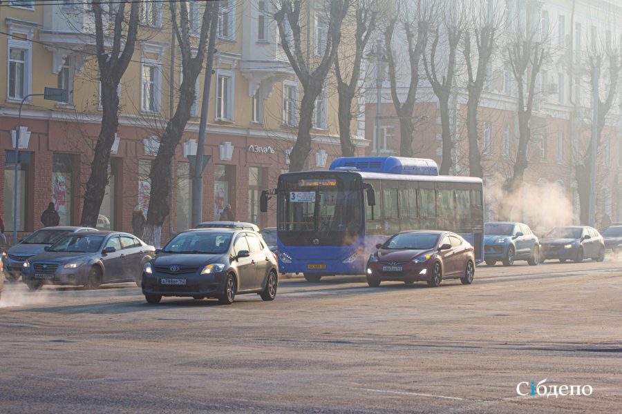 Кузбассовцы массово жалуются на опоздания автобусов